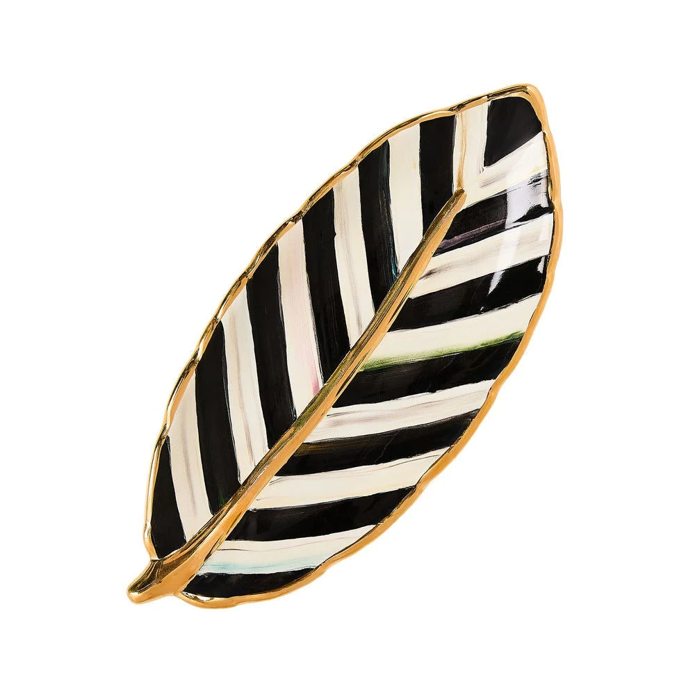 Keramický tácek ve tvaru pírka Courtly Stripe od MacKenzie-Childs