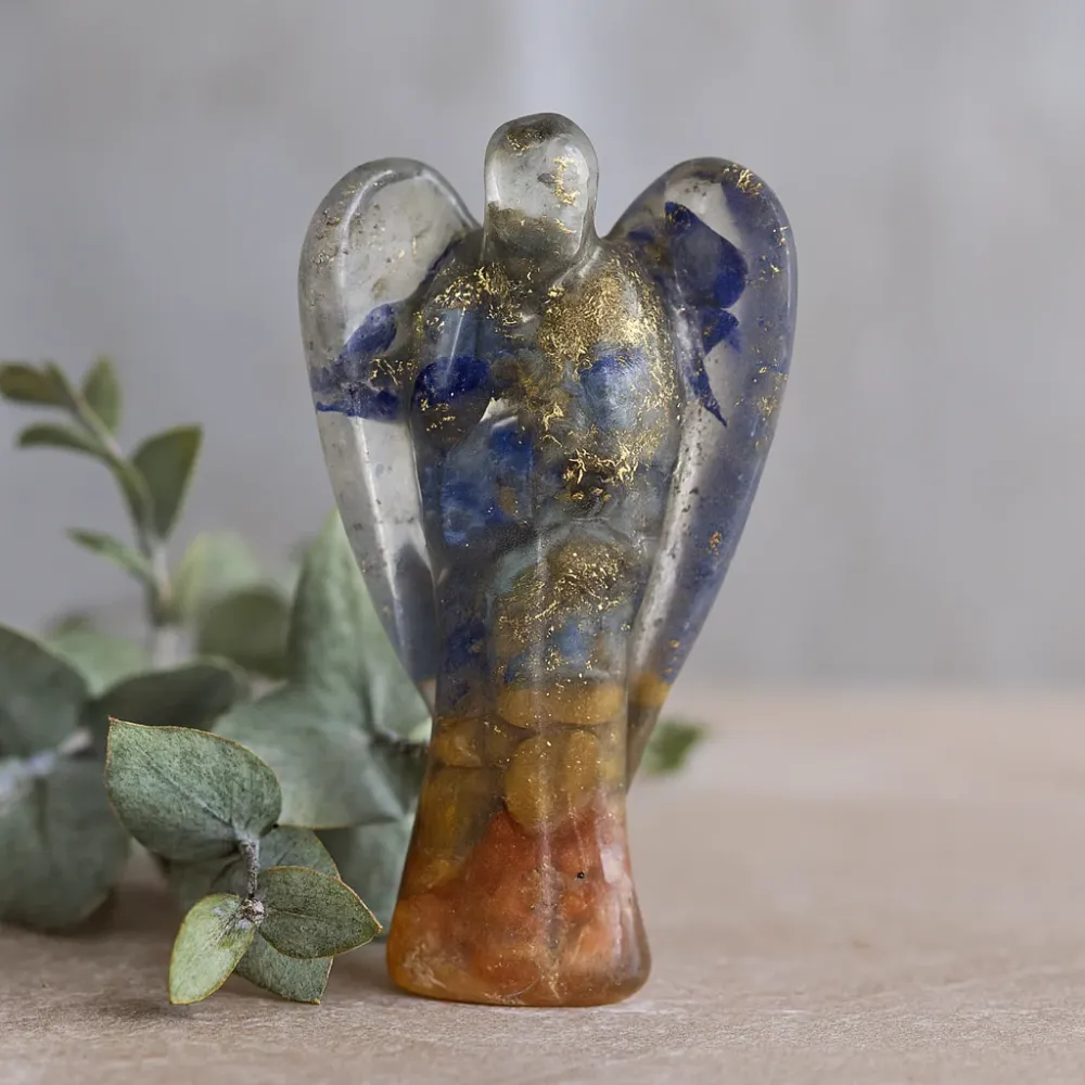Orgonitová andělská figurka 50mm kamínky z drahých kamenů měď