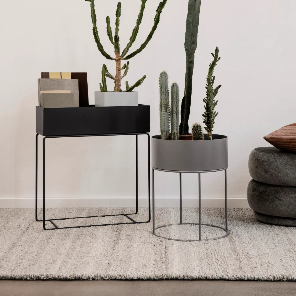 Truhlík Plant Box, Black