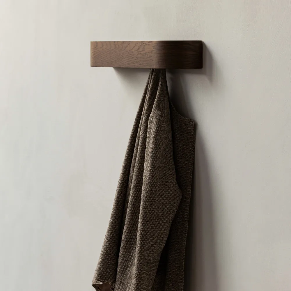Věšák Epoch 79, Dark Stained Oak